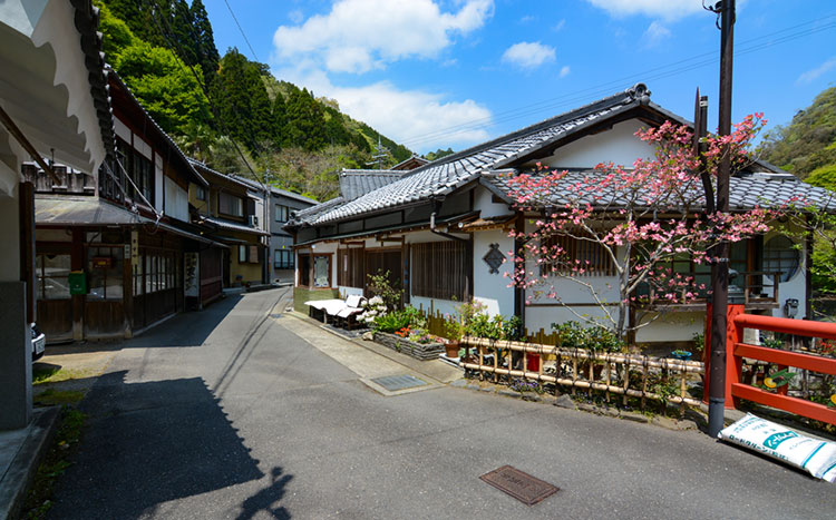 Road through the small town of Kiyotaki.