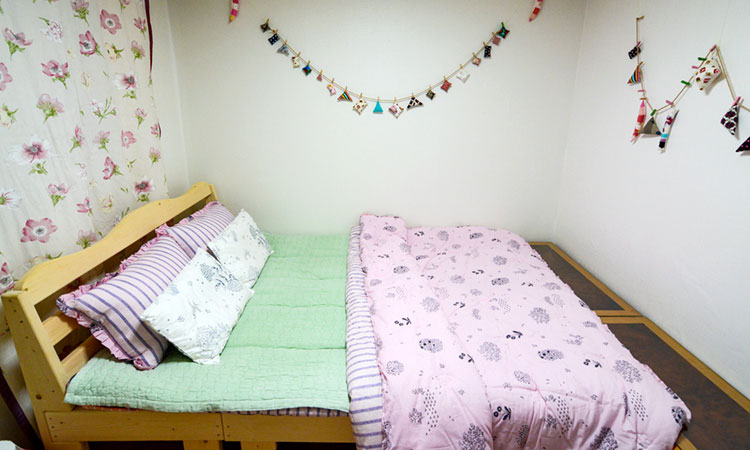 Private room prepared for guests at an Airbnb host in South Korea.